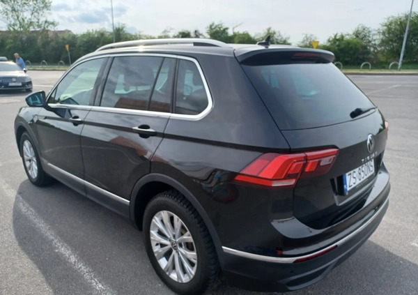 Volkswagen Tiguan cena 103900 przebieg: 63860, rok produkcji 2021 z Goleniów małe 121